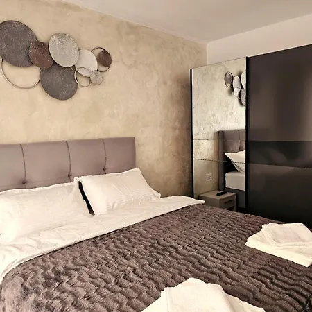Family Escape - Pet Friendly Апартаменти *